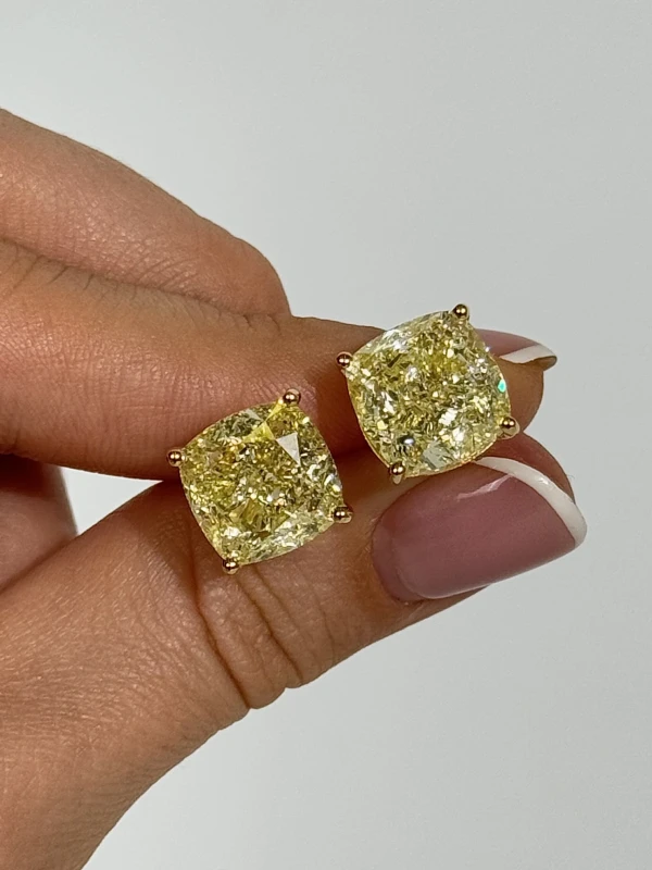 No name CUSHION DIAMOND 10.25 - 10.01 CT FANCY LIGHT YELLOW/VS EARRINGS (GIA) NN10.25-10.01 4