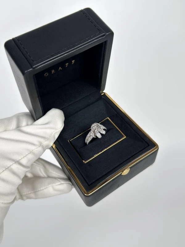 GRAFF TILDA’S BOW PAVÉ DIAMOND RING (SIZE 52) RGR664 5