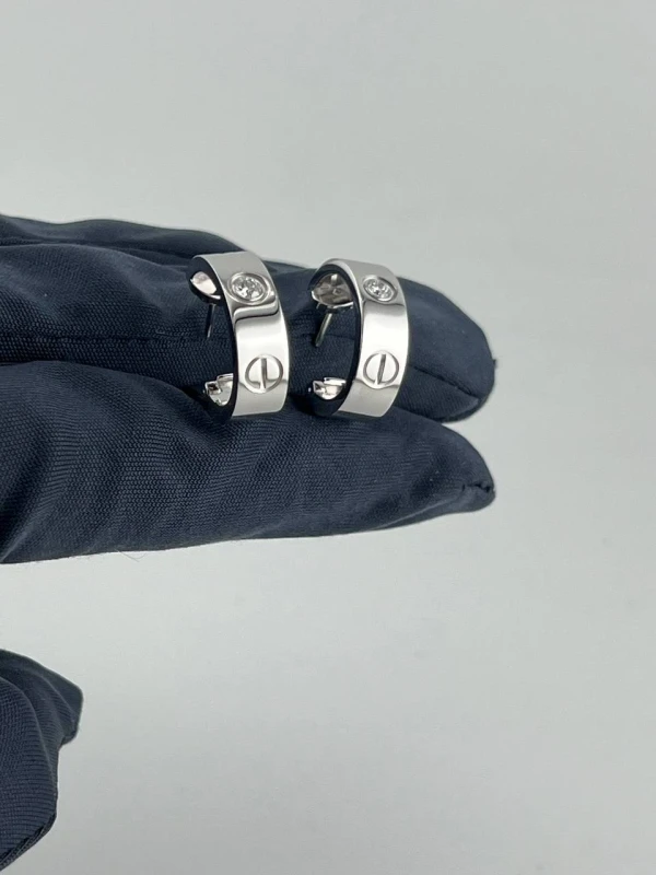 Cartier LOVE EARRINGS, 2 DIAMONDS B8022800 6