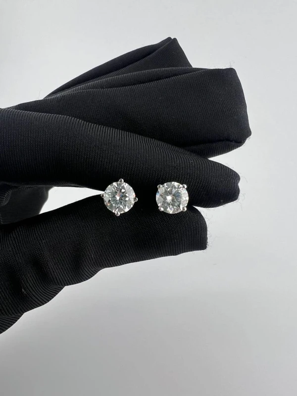 Earrings without a brand С БРИЛЛИАНТАМИ 1.53 CT I/VS1 - 1.52 CT I/VVS2 1.53 CT I/VS1 - 1.52 CT I/VVS2 3