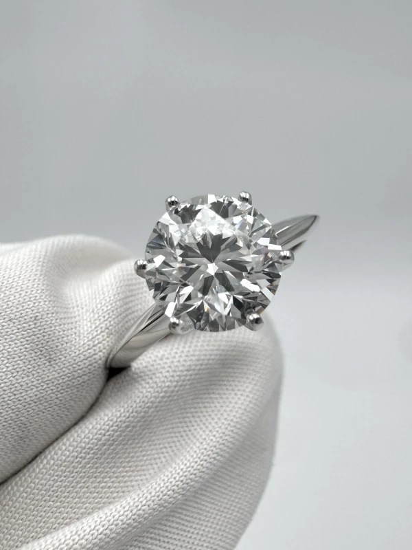Earrings without a brand ROUND DIAMOND 2.00 CT G/VS1 RING (SIZE 52) GIA 744101 2.00 ct G/VS1 2