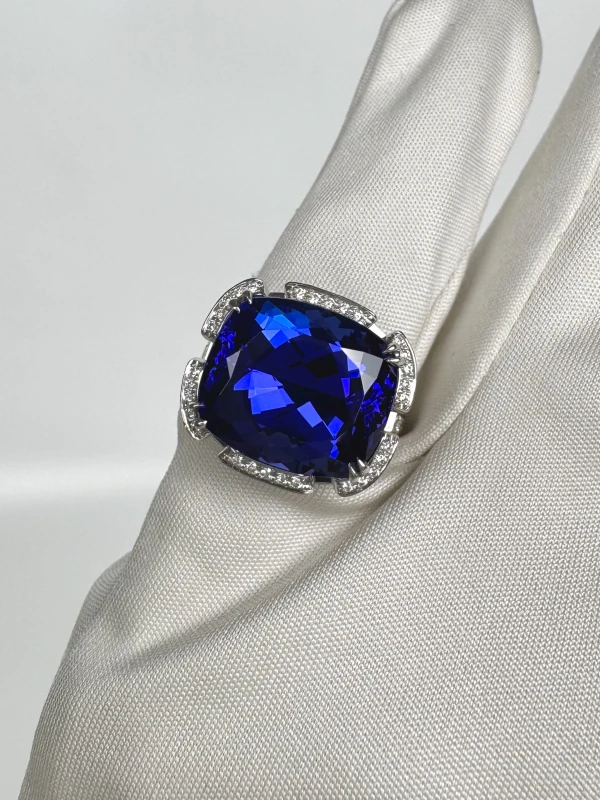 Tiffany & Co TANZANITE 13.18 CT PLATINUM RING (SIZE 52) TCO TANZANITE RING 13.18 4