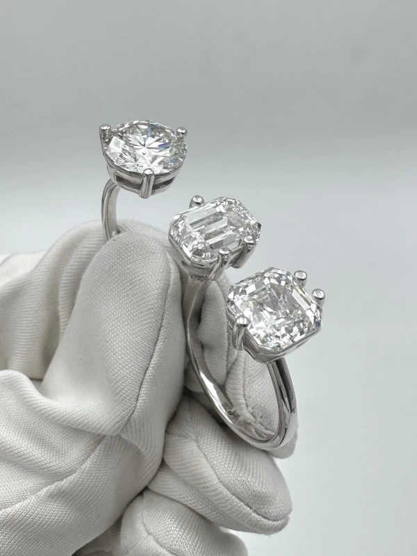 СЕРЬГИ NO NAME DIAMOND RING ROUND DIAMOND 3.05 CT- EMERALD DIAMOND 3.00 CT- ASHER DIAMOND 3.26 CT (SIZE 53) NN DIAMOND RING 3.05-3.00-3.26 CT 4