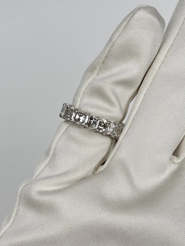 Graff EMERALD CUT DIAMOND 6.87 CT ETERNITY RING  (SIZE 54) GR6.87 5