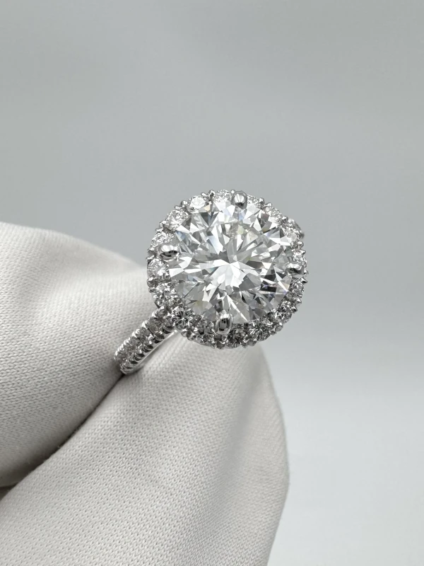 No name ROUND DIAMOND 2.53 CT F/VVS2 RING (SIZE 52) EXEXEX NN2.53 F/VVS2 4