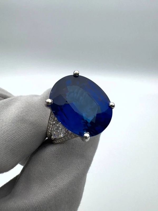 СЕРЬГИ NO NAME SAPHIRE AND DIAMOND RING 15.40 CT VIVID BLUE 15.40 CT VIVID BLUE 1