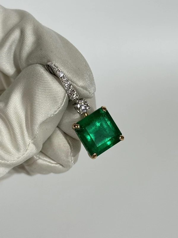 СЕРЬГИ NO NAME СЕРЬГИ С ИЗУМРУДАМИ 7.88-8.14CT GRS (COLOMBIA, VIVID GREEN) 7.88-8.14 Vivid Green 5