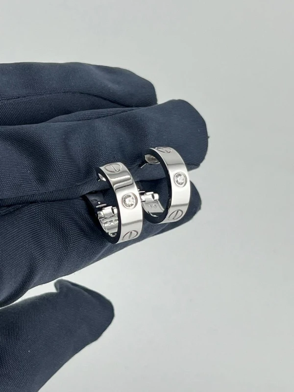 Cartier LOVE EARRINGS, 2 DIAMONDS B8022800 7