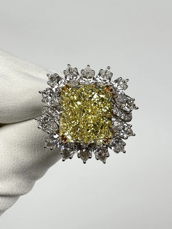 СЕРЬГИ NO NAME Yellow Diamond 12.15 CT Fancy Yellow/VVS2 Ring 12.15 ct fancy ellow 2