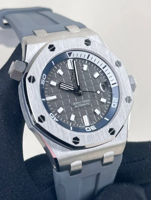 Royal Oak Offshore Diver 15720ST